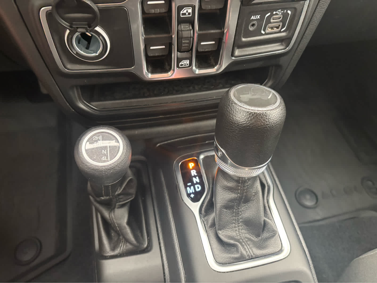 2023 Jeep Wrangler Sport Altitude