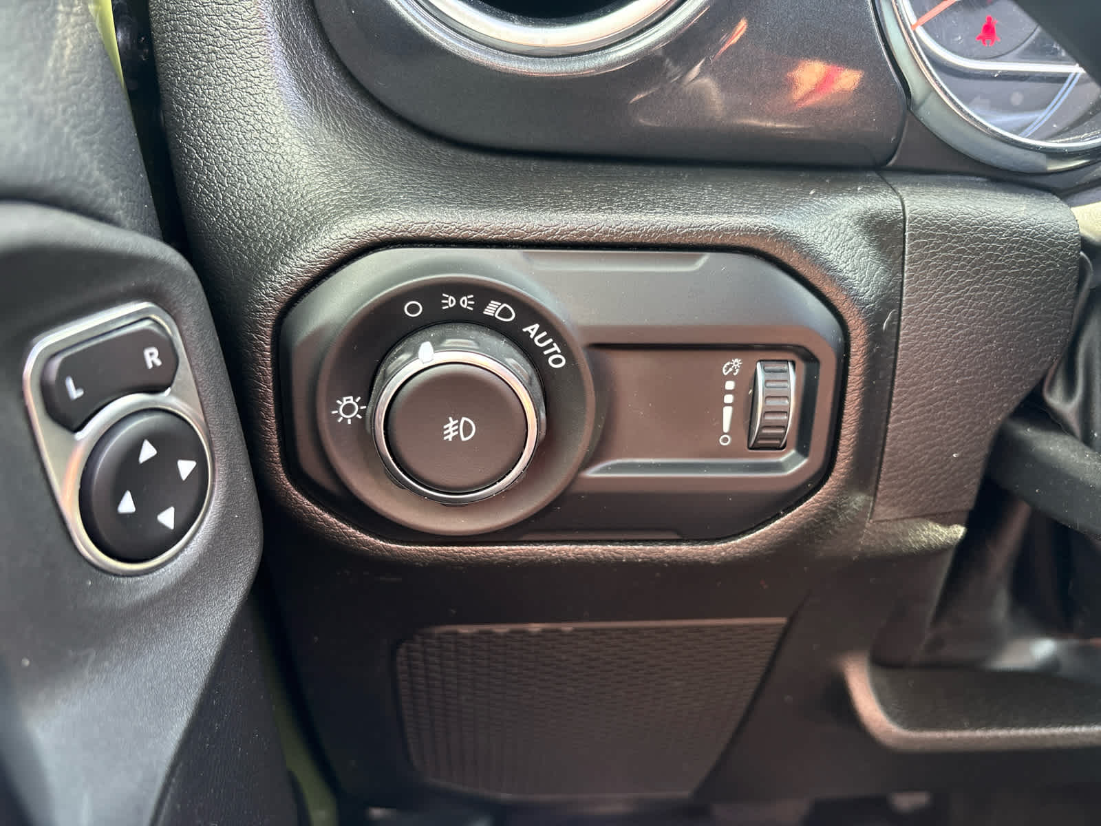 2023 Jeep Wrangler Sahara Altitude