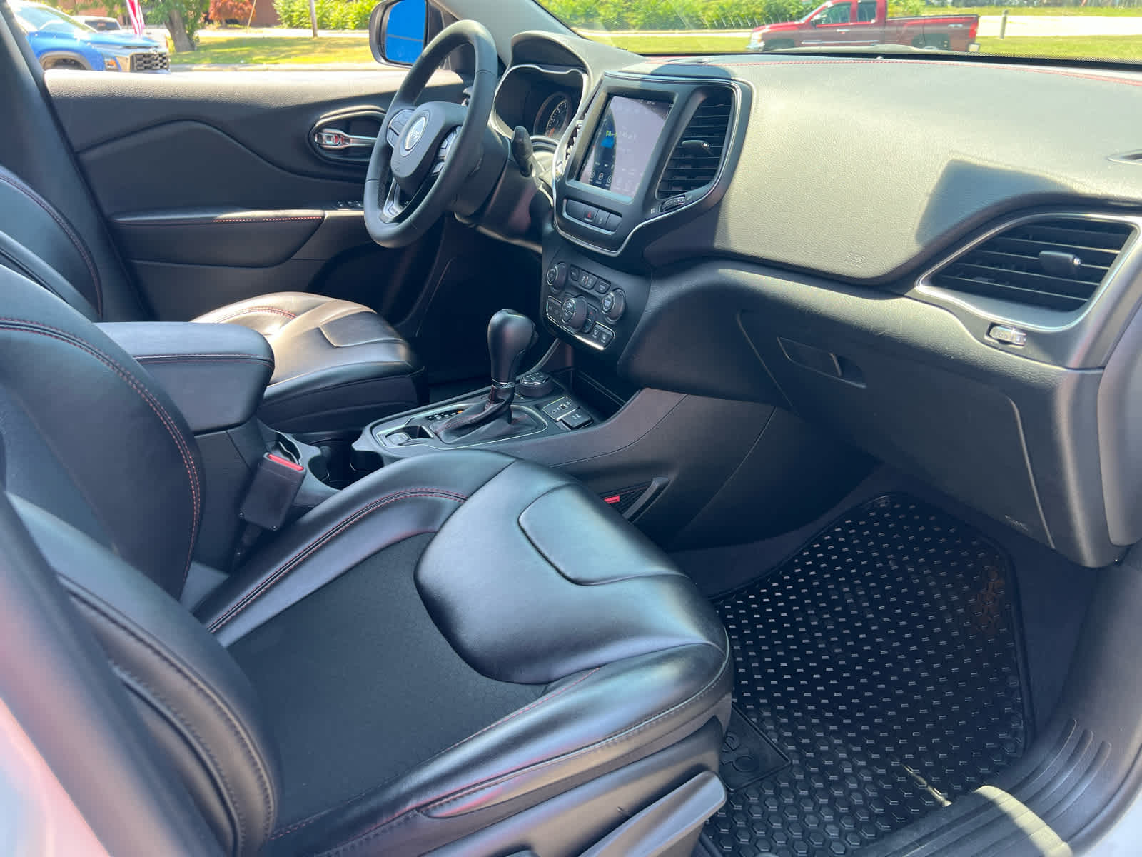 2022 Jeep Cherokee Trailhawk