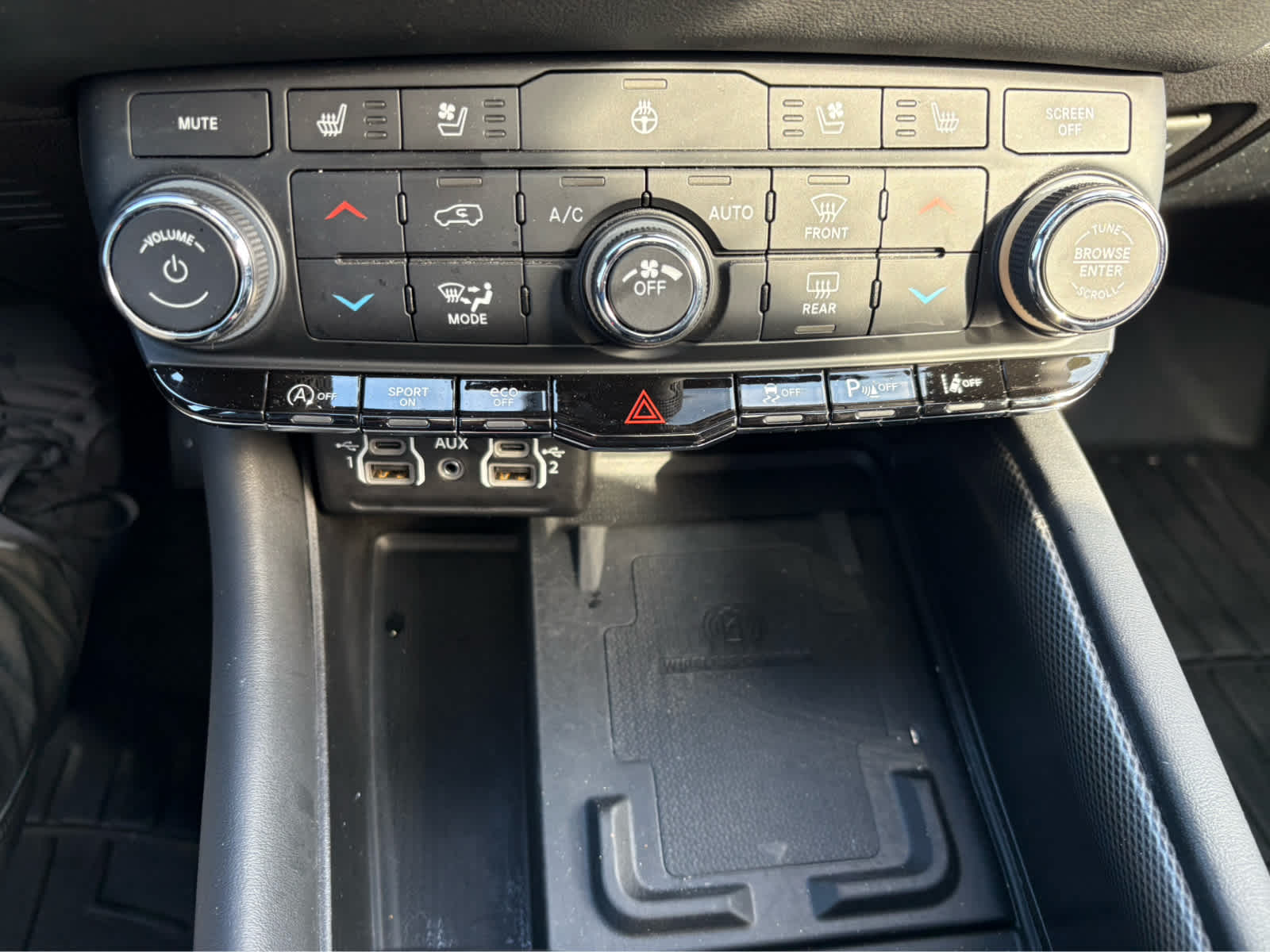 2023 Dodge Durango Base
