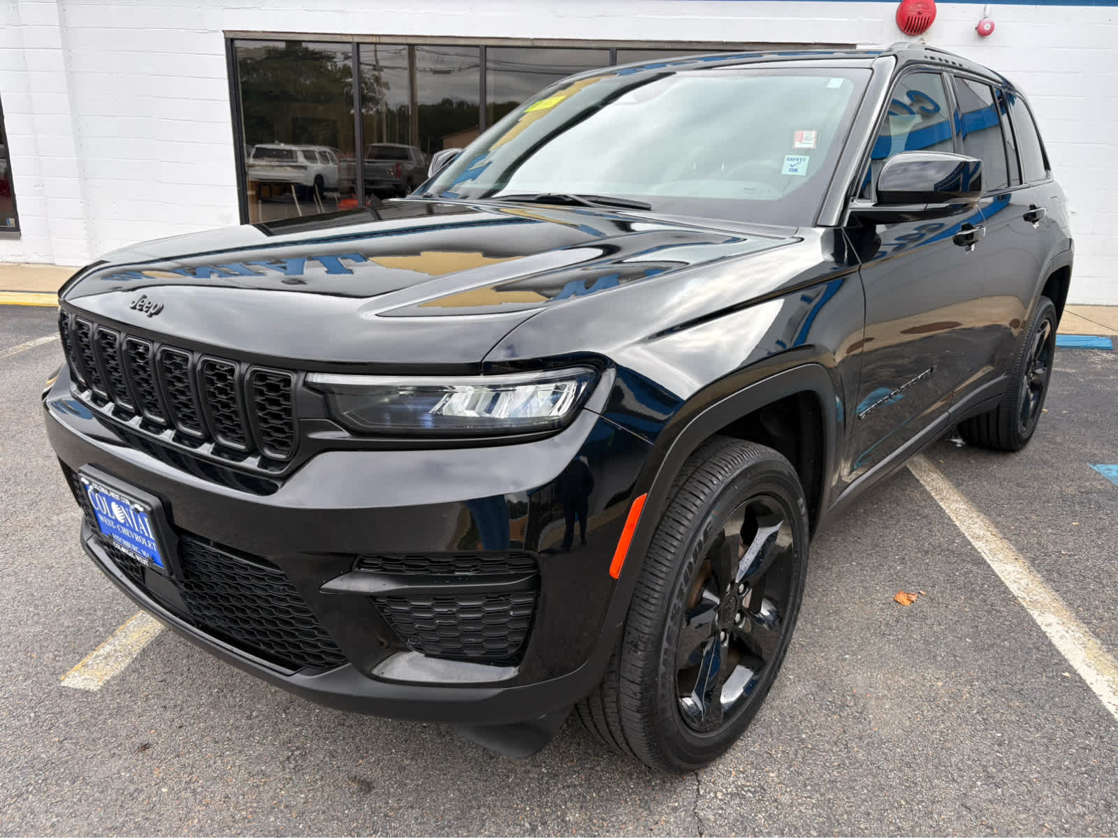 2023 Jeep Grand Cherokee Base