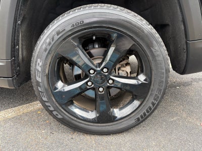 2023 Jeep Grand Cherokee Base