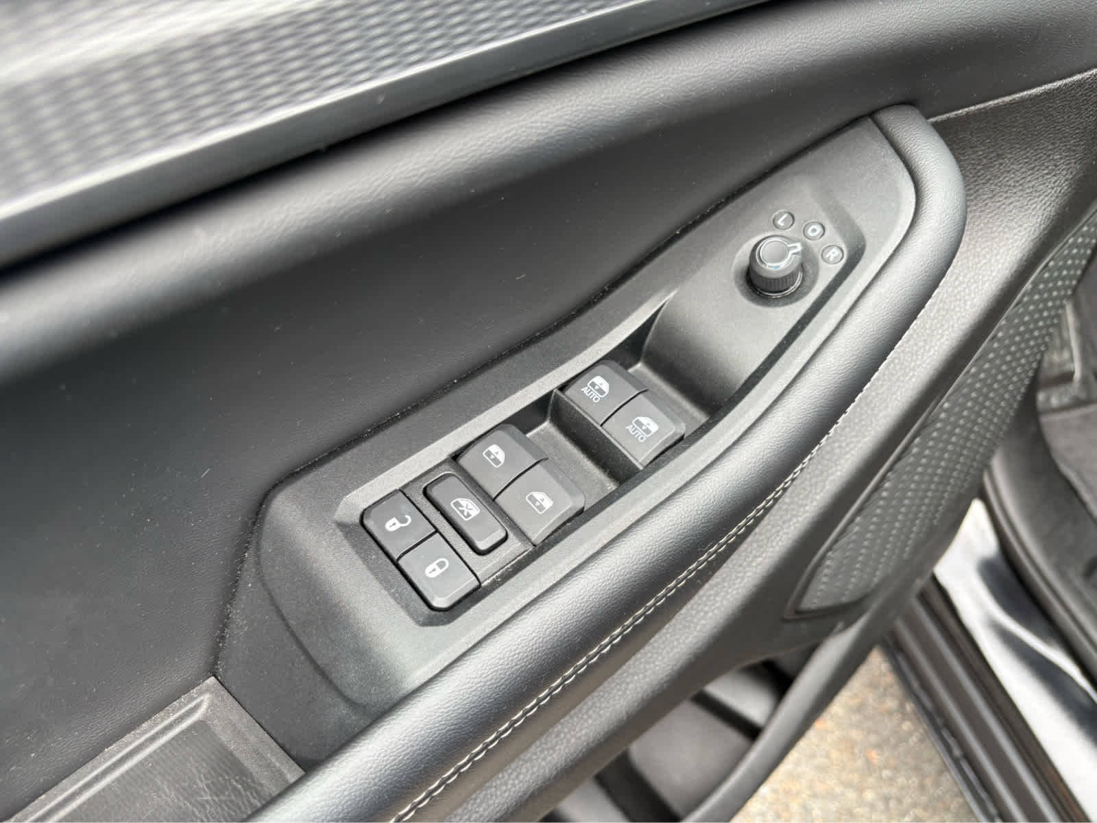 2023 Jeep Grand Cherokee Base