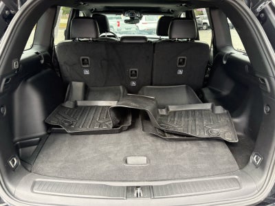 2023 Jeep Grand Cherokee Base
