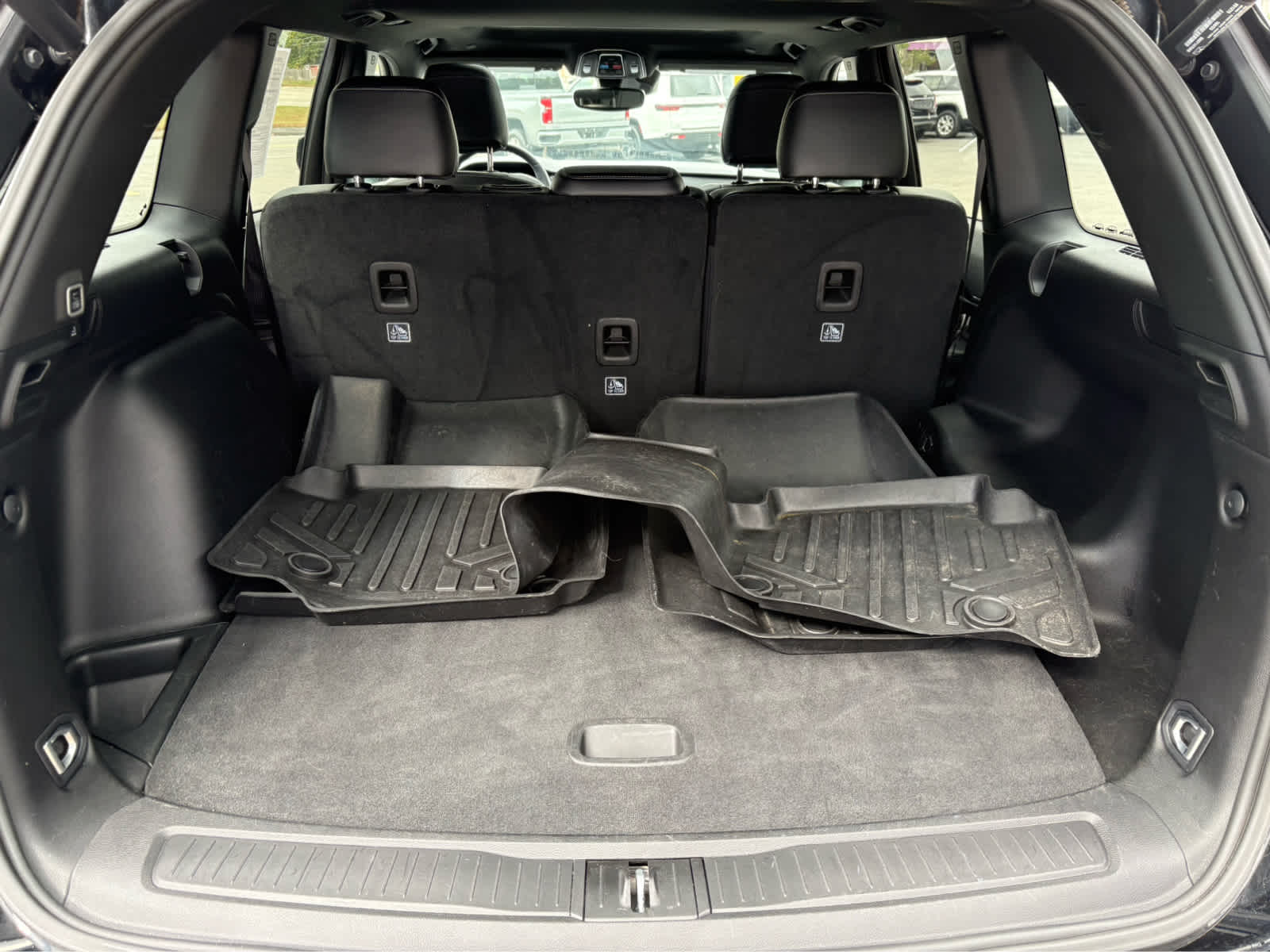 2023 Jeep Grand Cherokee Base
