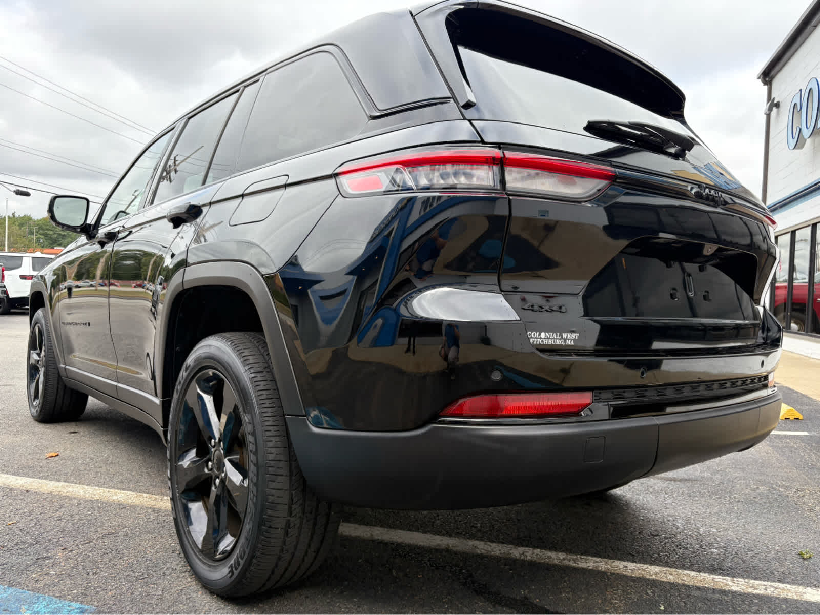 2023 Jeep Grand Cherokee Base