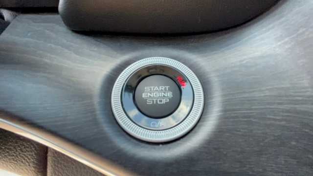 2023 Jeep Grand Cherokee Base
