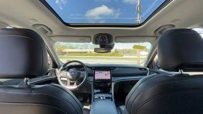 2023 Jeep Grand Cherokee Base