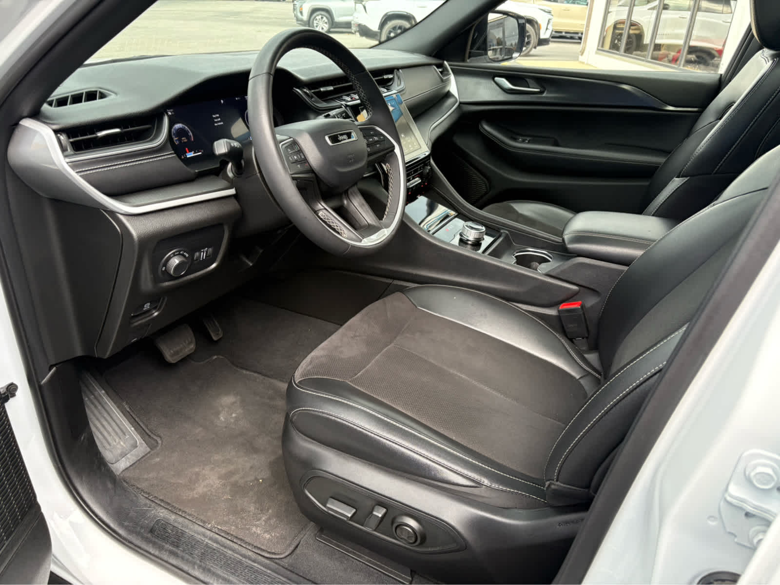2023 Jeep Grand Cherokee L Altitude X