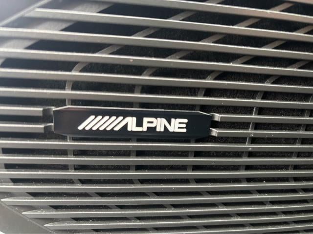 2023 Jeep Wagoneer Base