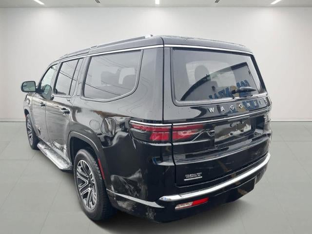 2023 Jeep Wagoneer Base
