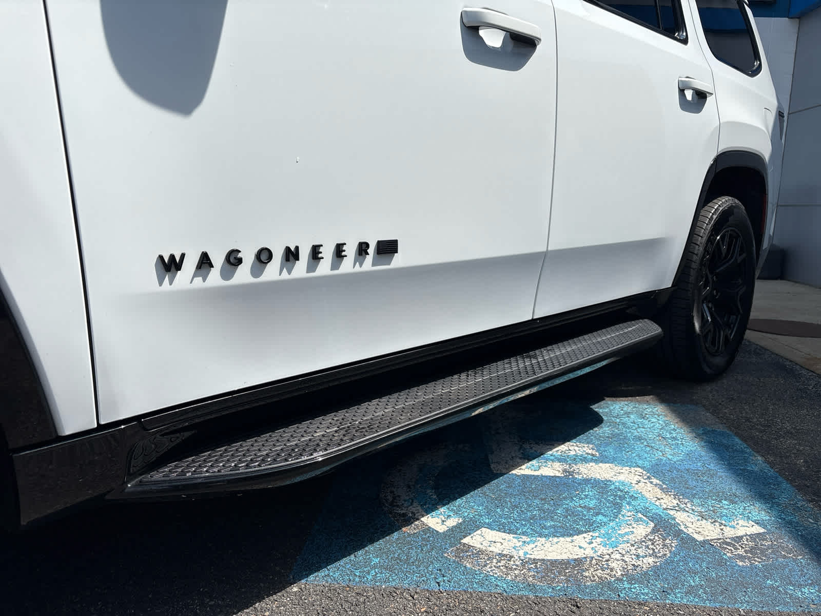 2023 Jeep Wagoneer Series II Carbide