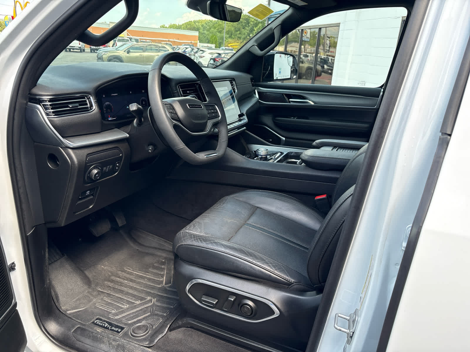 2023 Jeep Wagoneer Series II Carbide