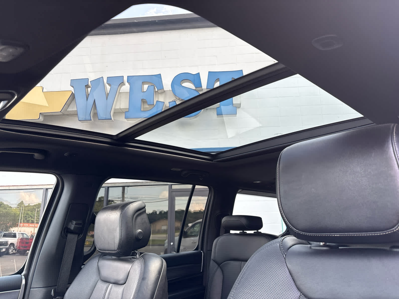 2023 Jeep Wagoneer Series II Carbide