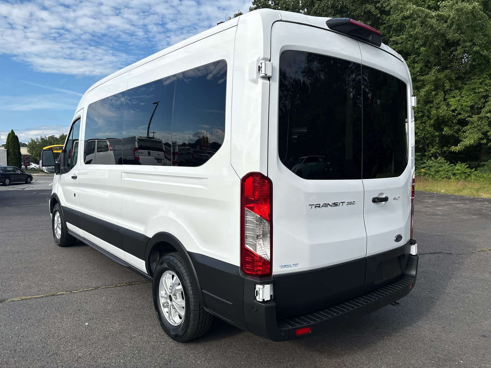 2025 Ford Transit Passenger Wagon XL