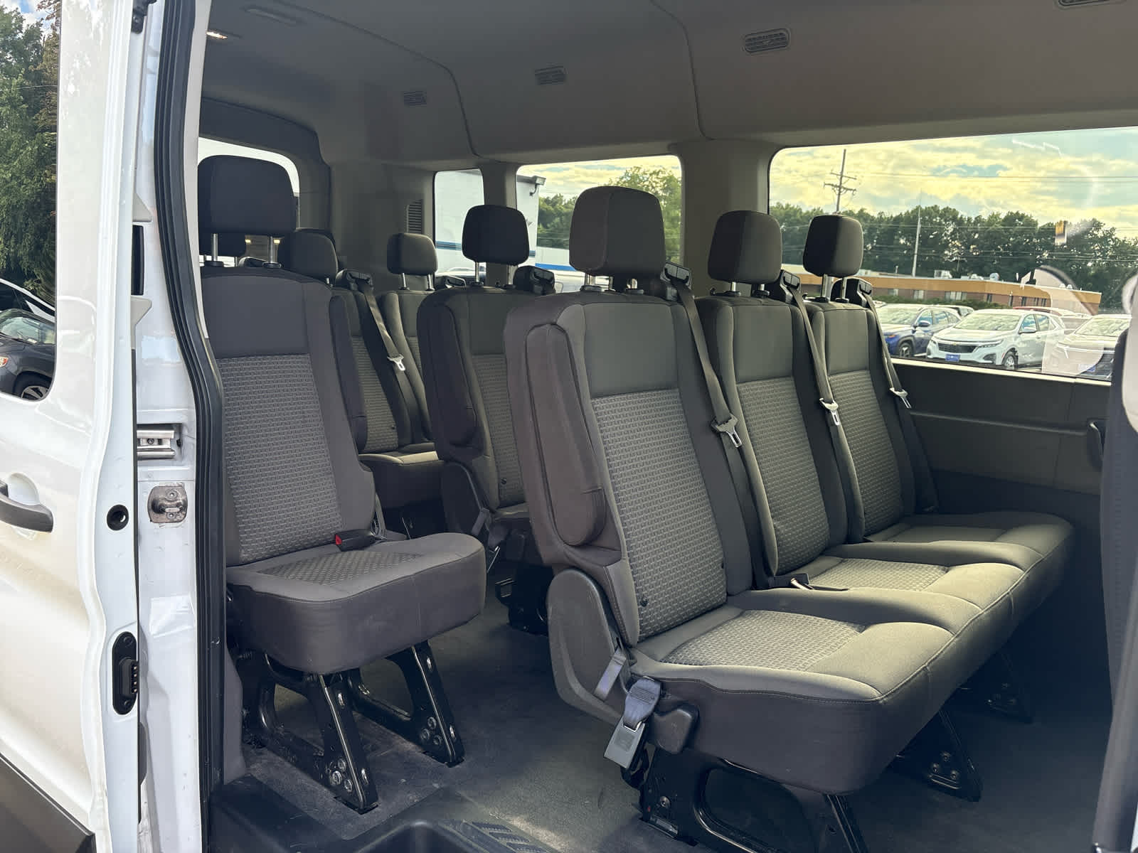 2025 Ford Transit Passenger Wagon XL