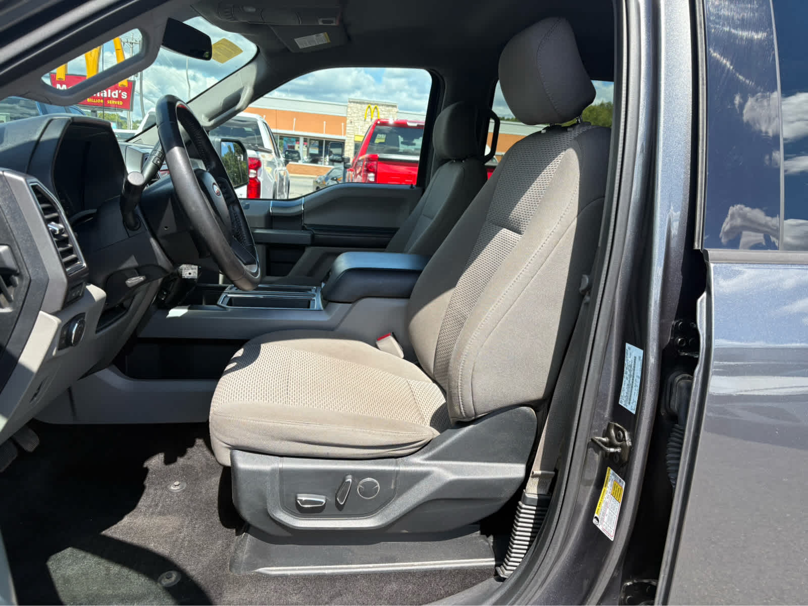 2017 Ford F-150 Base