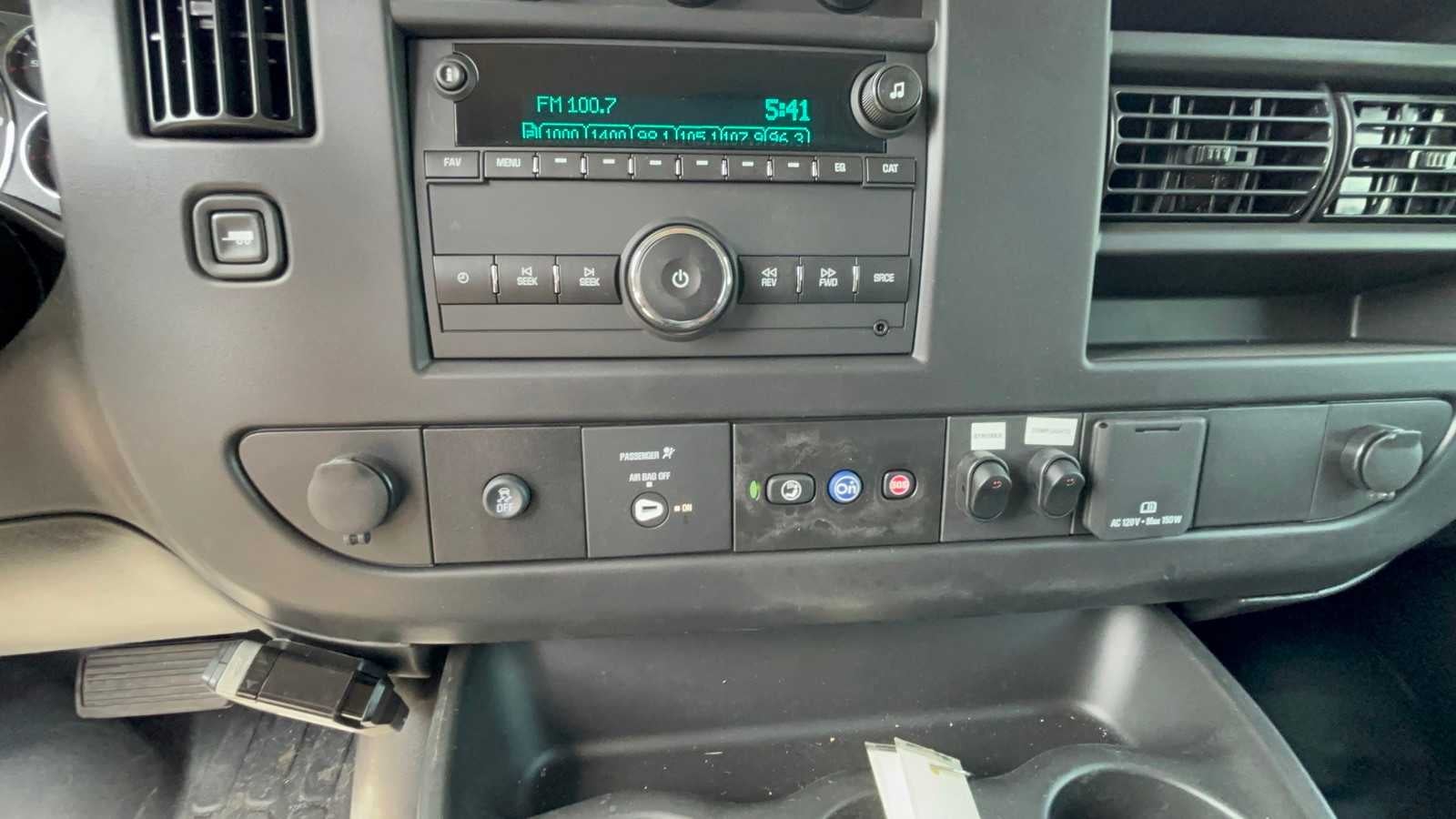 2024 Chevrolet Express Cutaway 3500 Base