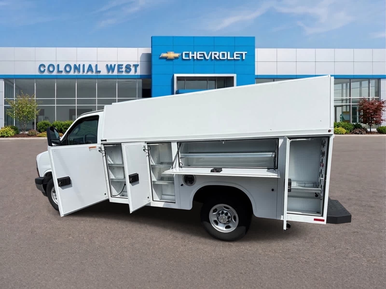 2024 Chevrolet Express Cutaway 3500 Base