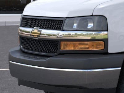 2025 Chevrolet Express Cutaway 3500 Base