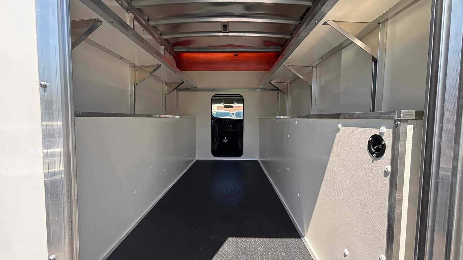 2025 Chevrolet Express Cutaway 3500 Base
