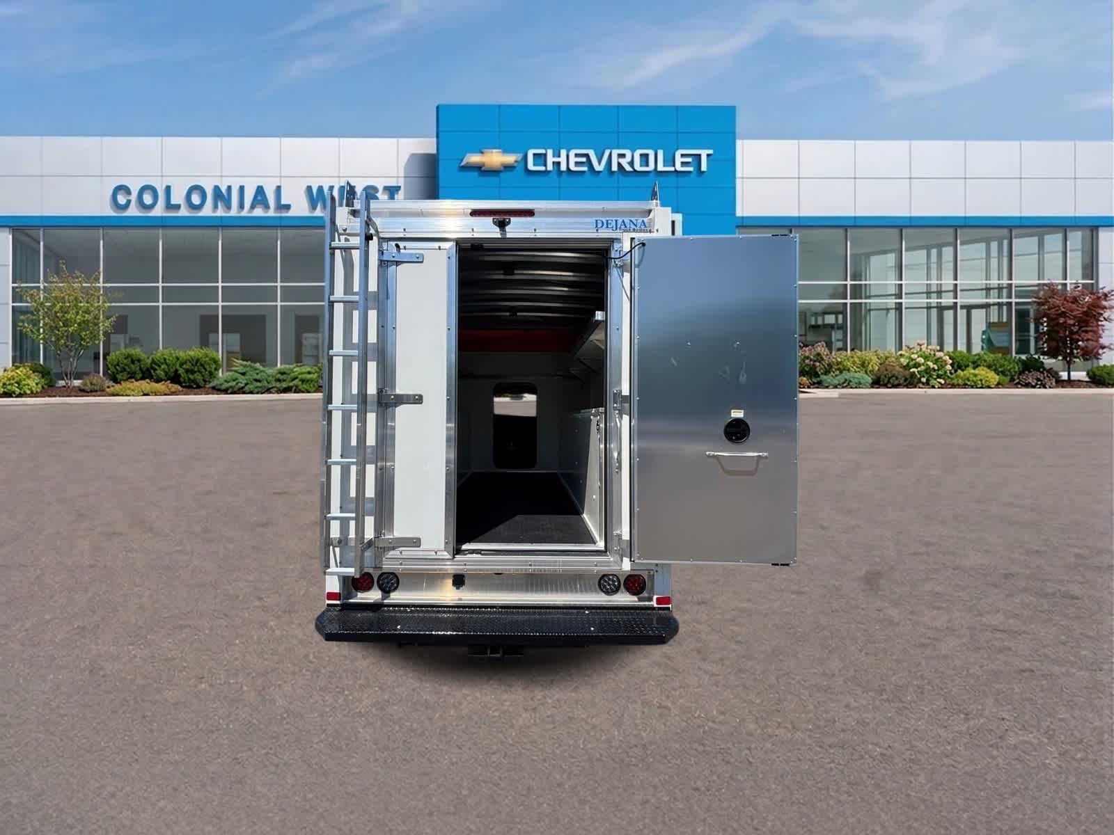 2025 Chevrolet Express Cutaway 3500 Base
