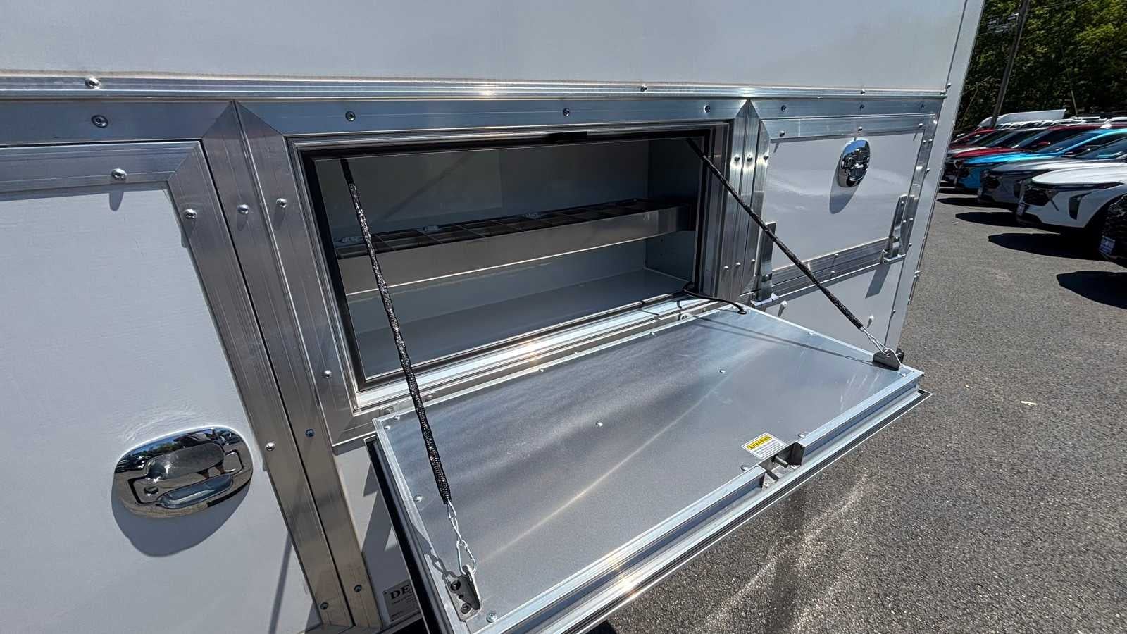 2025 Chevrolet Express Cutaway 3500 Base