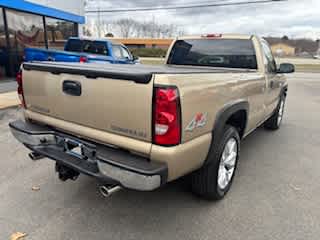 2005 Chevrolet Silverado 1500 LS