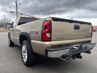 2005 Chevrolet Silverado 1500 LS