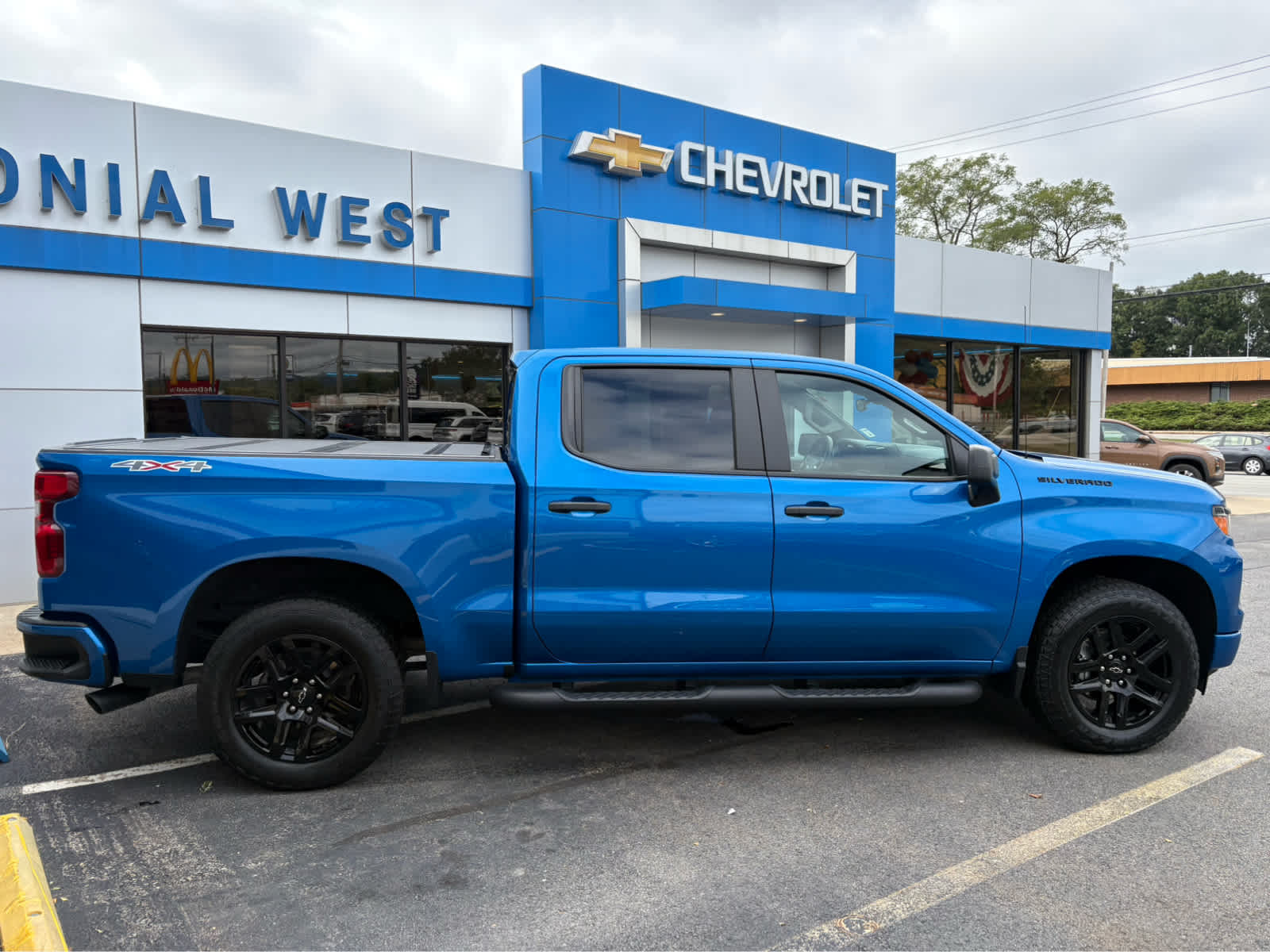 2023 Chevrolet Silverado 1500 Custom