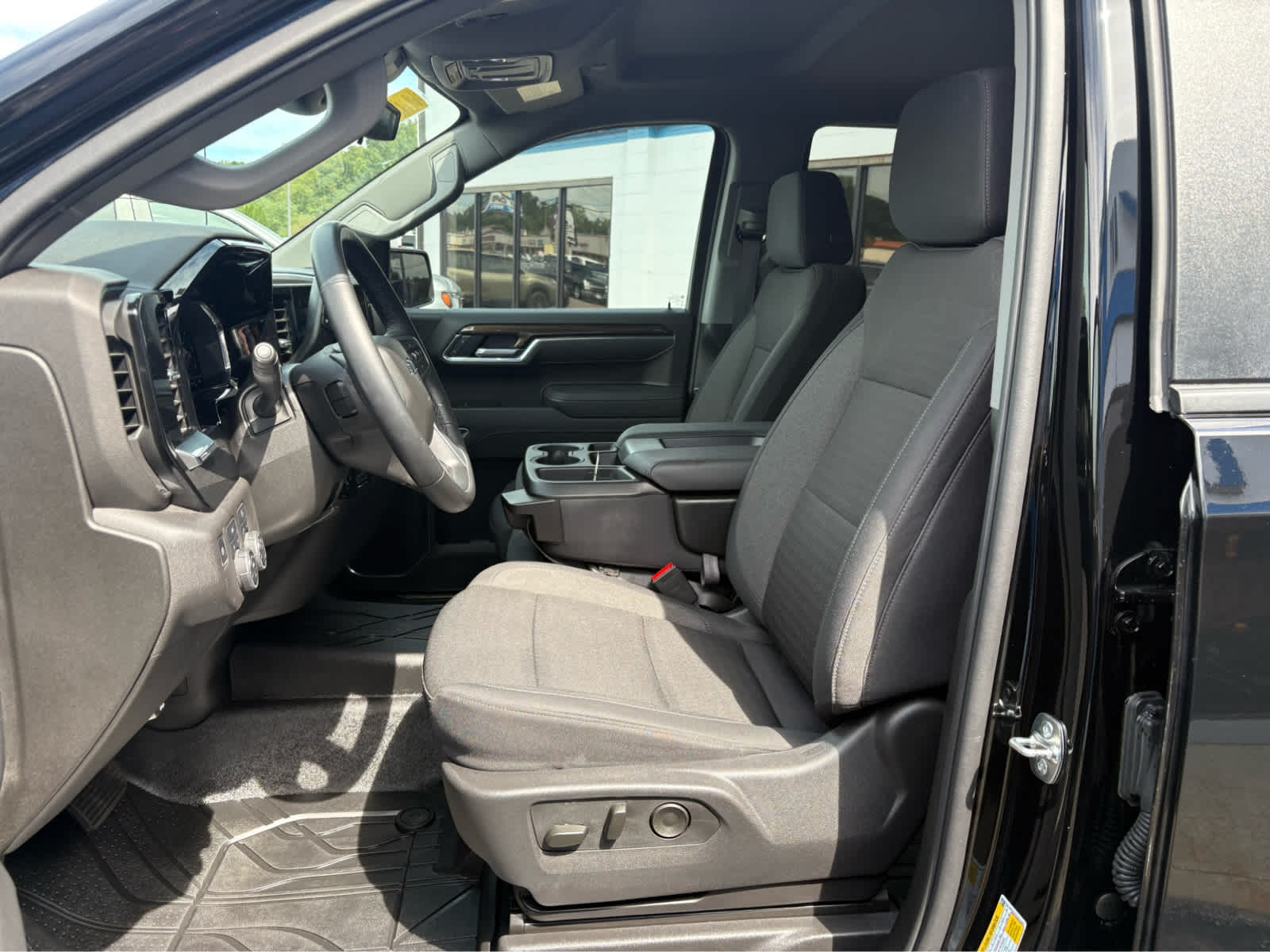 2025 Chevrolet Silverado 1500 Base