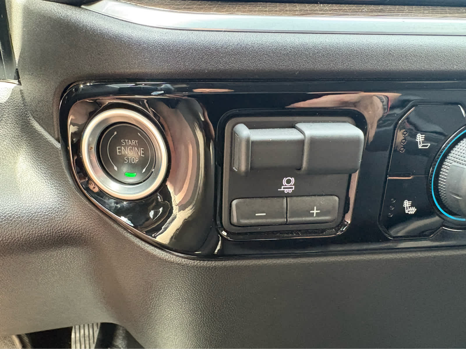 2025 Chevrolet Silverado 1500 Base