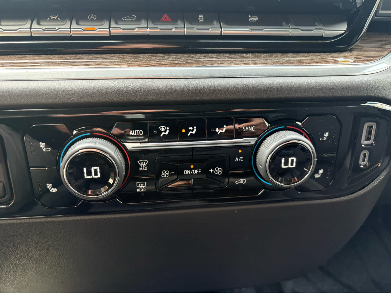 2025 Chevrolet Silverado 1500 Base