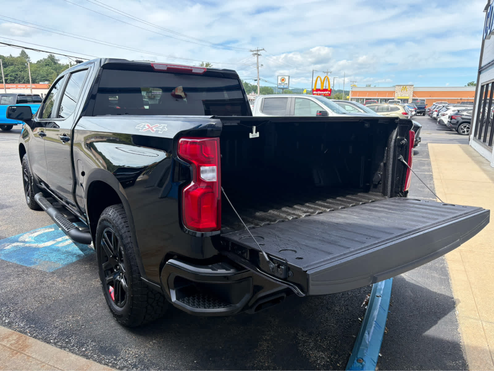 2025 Chevrolet Silverado 1500 Base