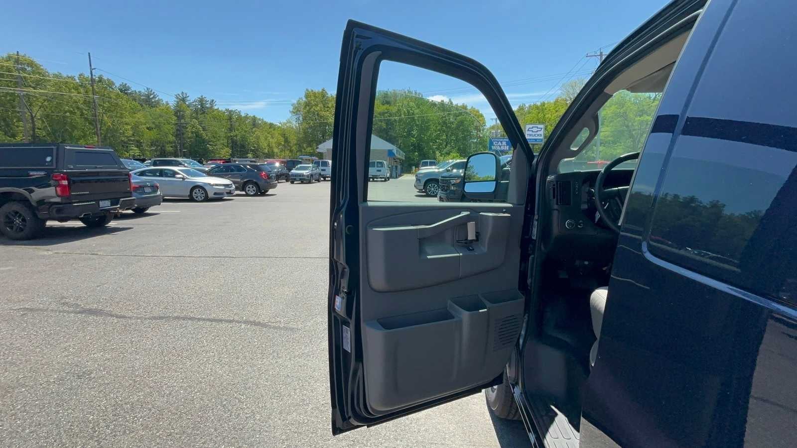 2026 Chevrolet Express Cargo Base