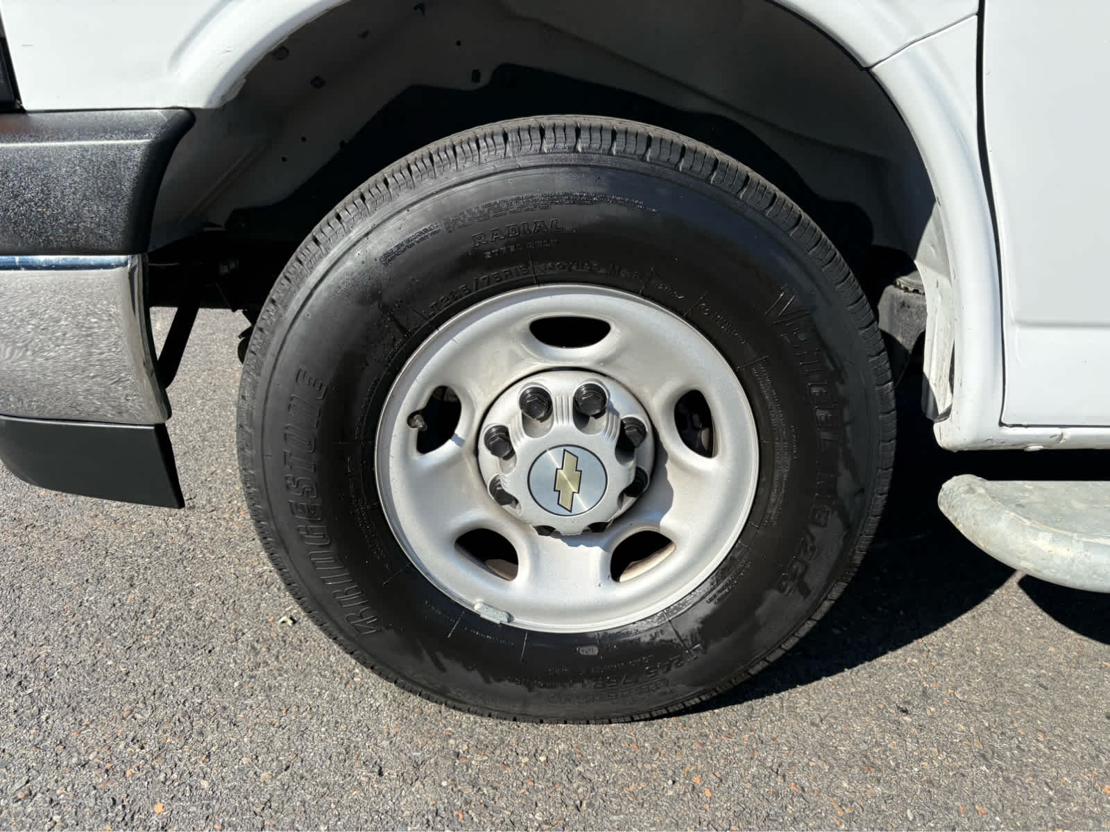 2024 Chevrolet Express Cargo 2500 Base