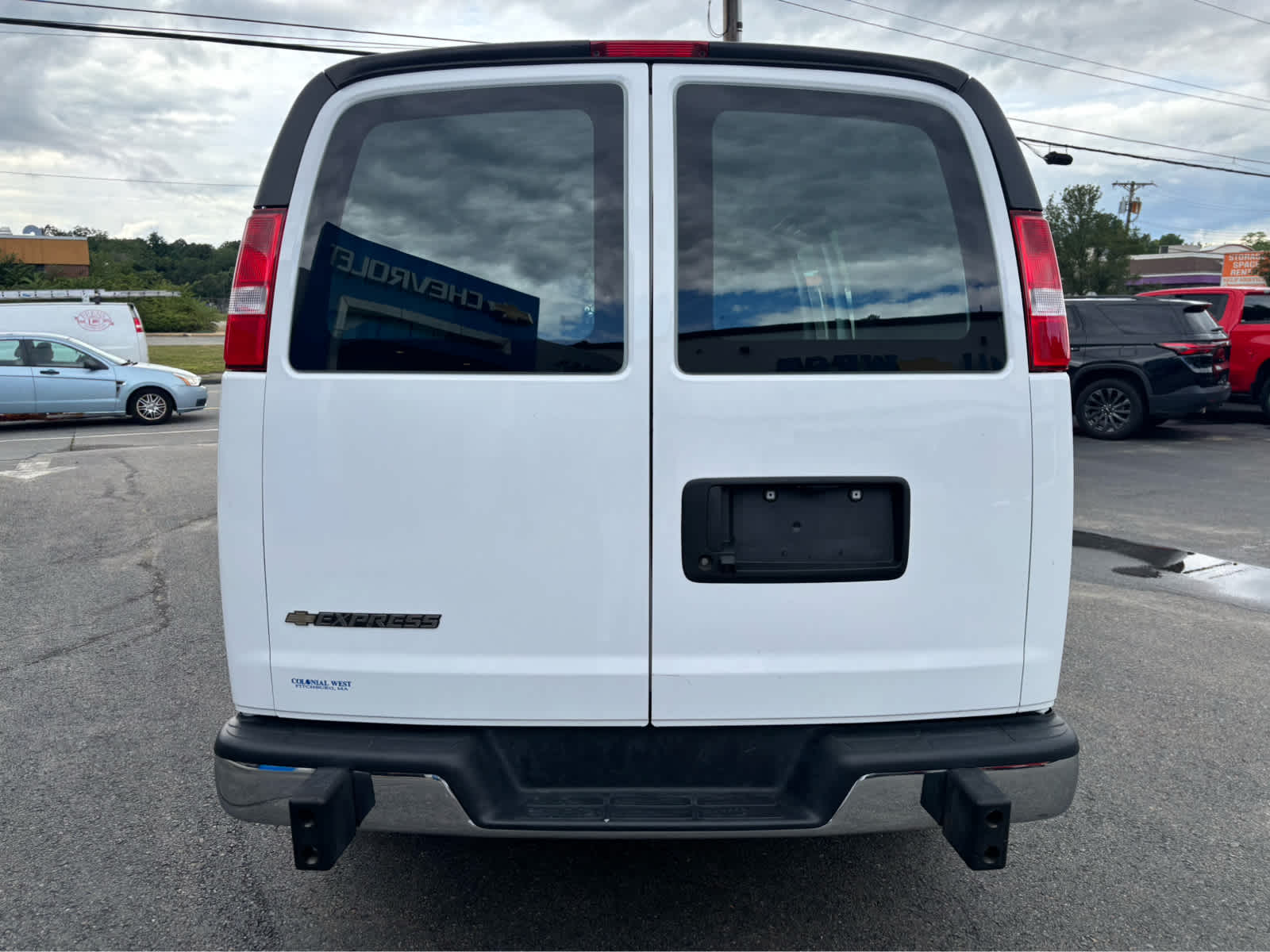 2025 Chevrolet Express Cargo Base