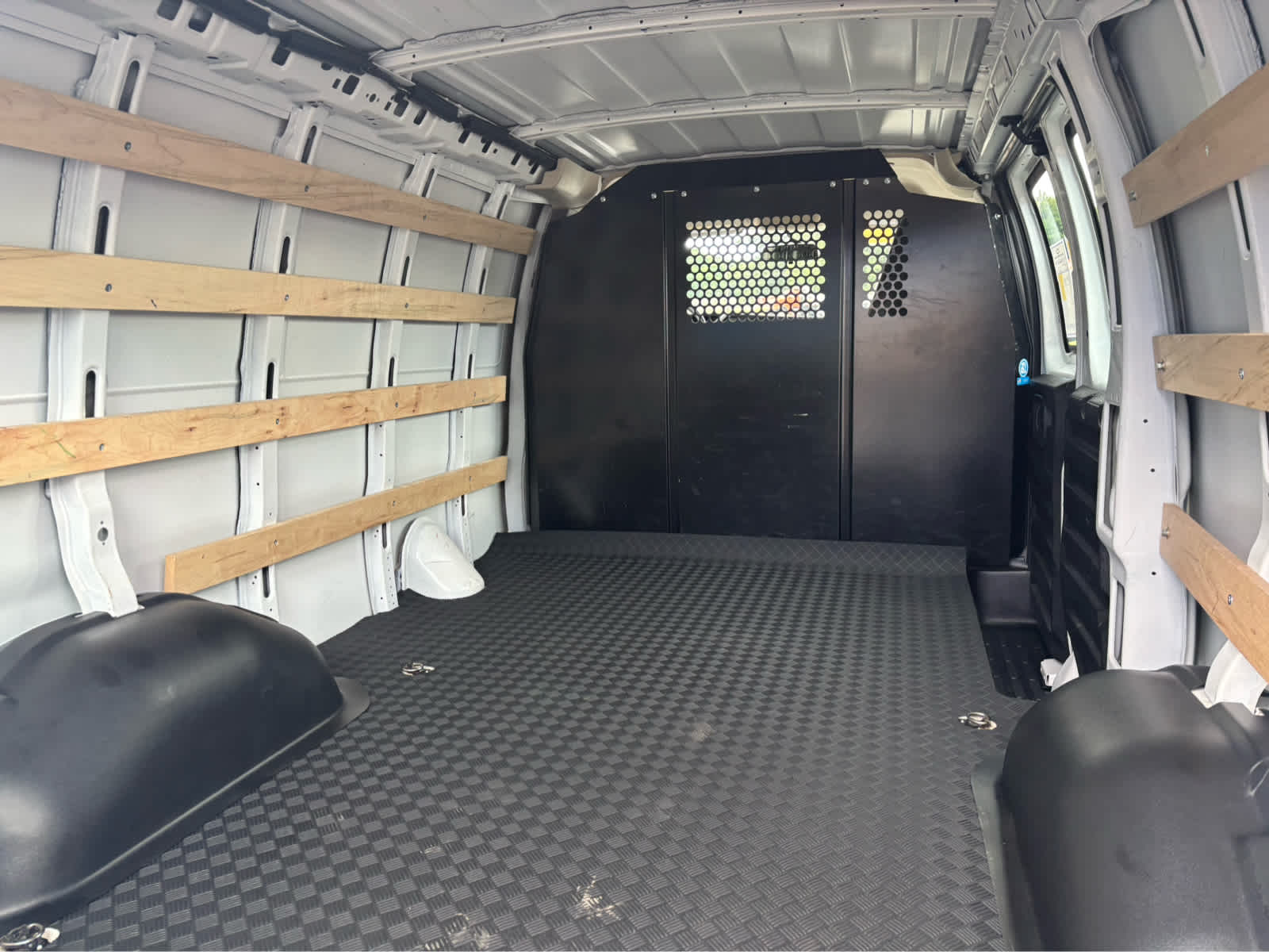 2025 Chevrolet Express Cargo Base