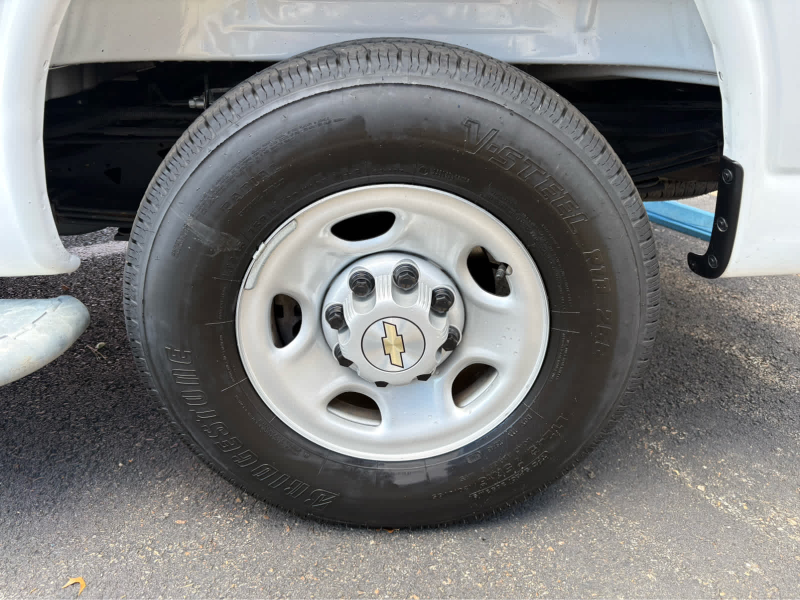 2025 Chevrolet Express Cargo Base