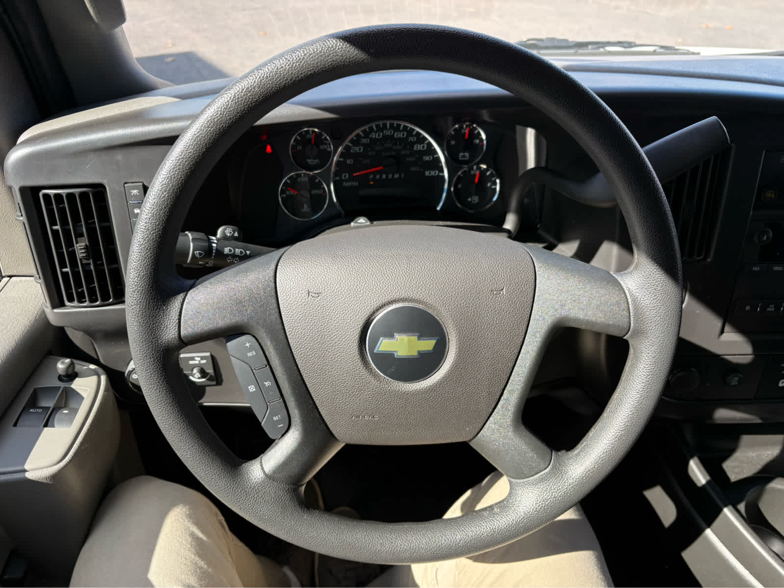 2025 Chevrolet Express Cargo Base