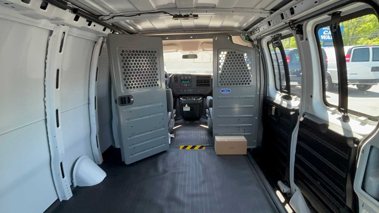 2025 Chevrolet Express Cargo Base