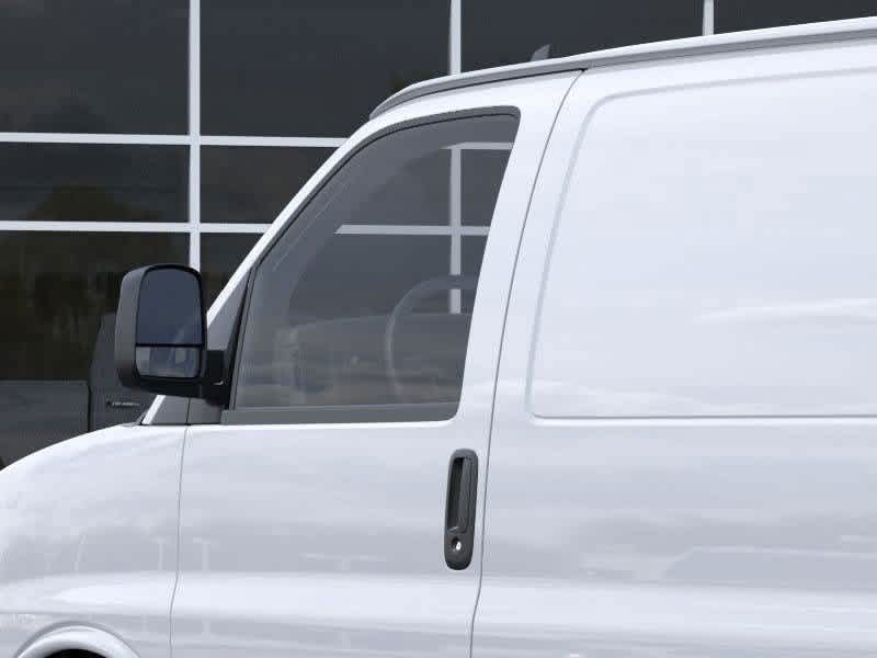2025 Chevrolet Express Cargo Base