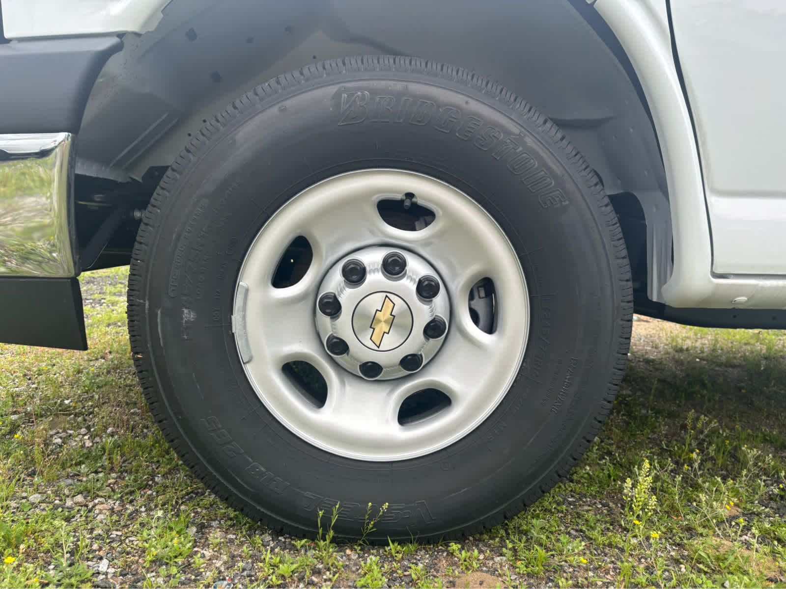 2025 Chevrolet Express Cargo Base
