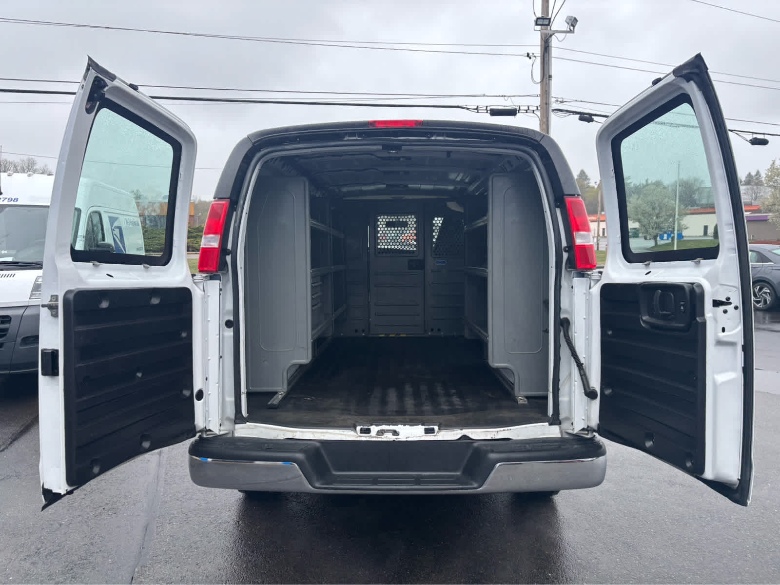 2022 Chevrolet Express Cargo 2500 Base