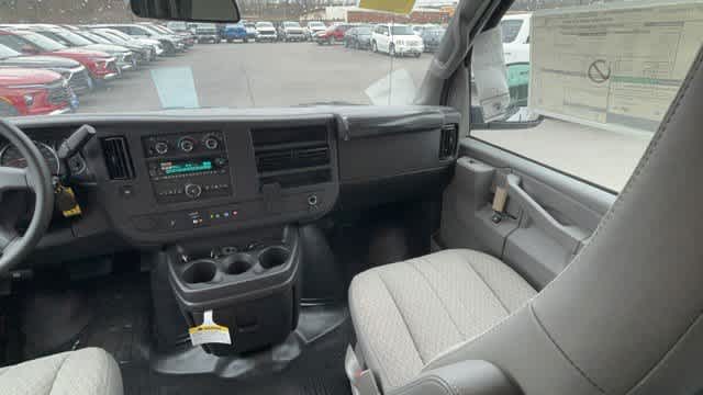 2025 Chevrolet Express Cargo Base