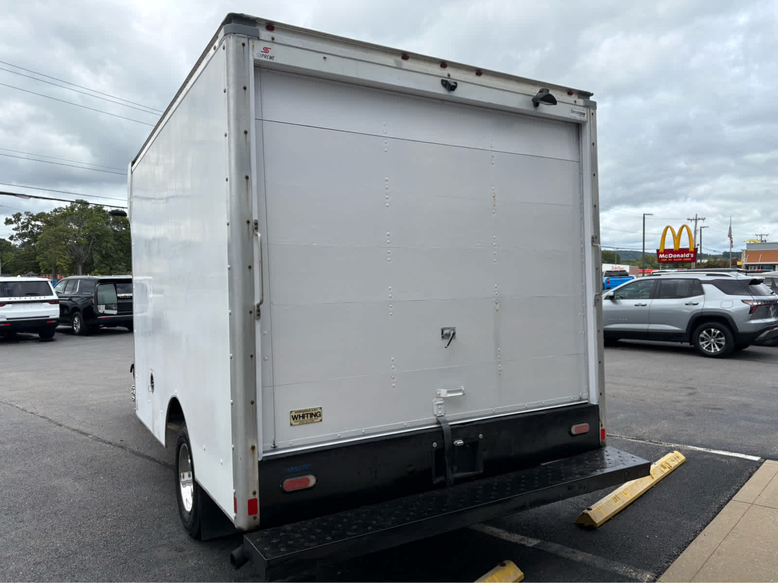 2018 GMC Savana Cutaway 3500 Base