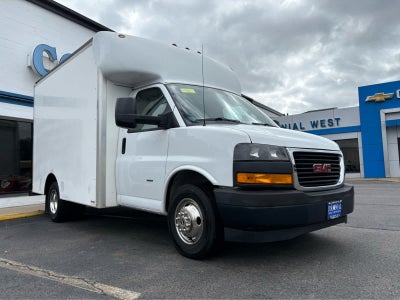 2018 GMC Savana Cutaway 3500 Base