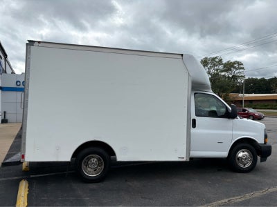 2018 GMC Savana Cutaway 3500 Base