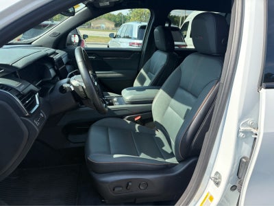 2024 GMC Acadia AT4