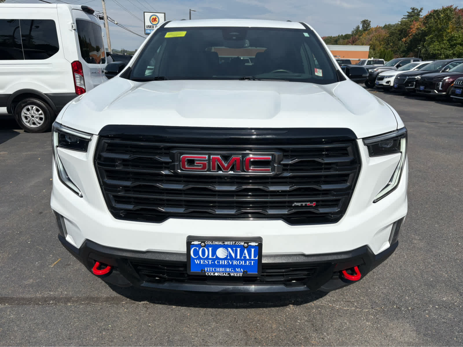2024 GMC Acadia AT4